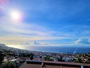 Villa dos Saltos - Sea View, Parking, AC & Barbecue